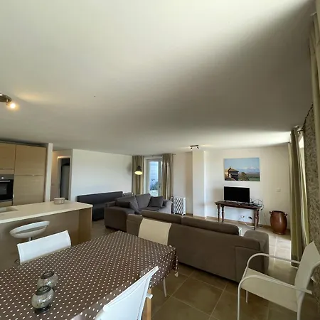 Rez De Chaussee Appartement *